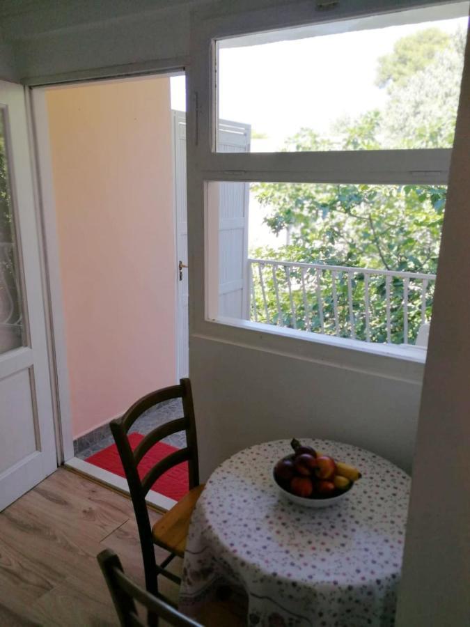 Apartmani Leon Biograd Na Moru Exterior photo