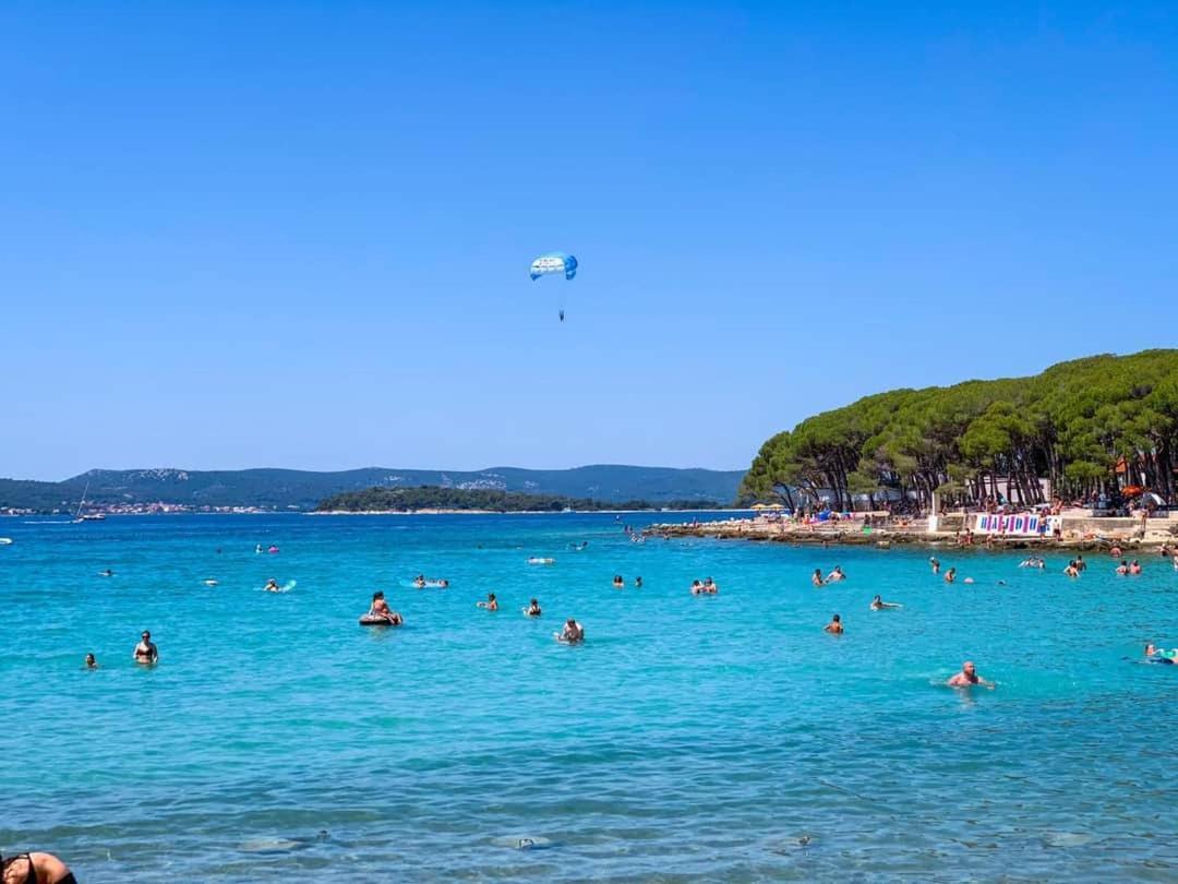 Apartmani Leon Biograd Na Moru Exterior photo