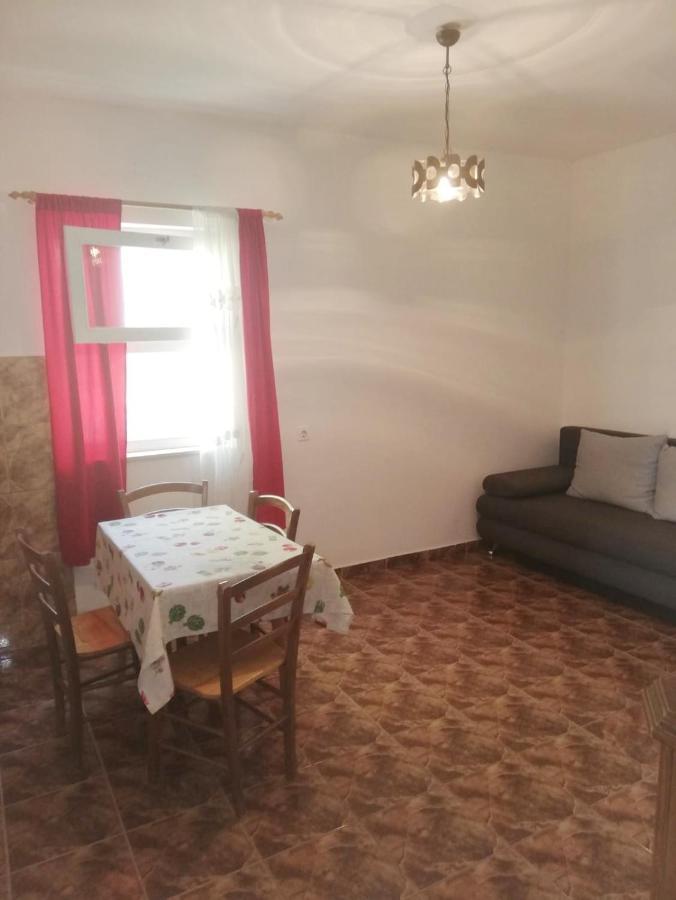 Apartmani Leon Biograd Na Moru Exterior photo